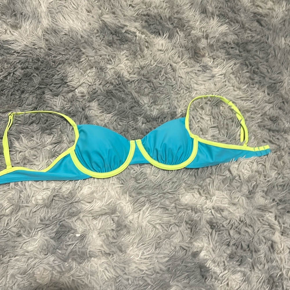 Bikini top